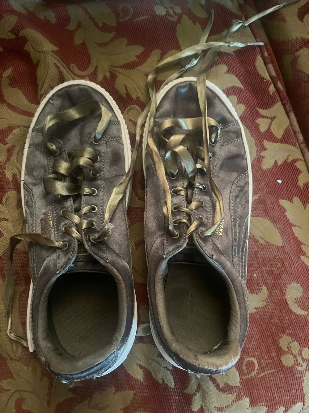 Puma satin green sneakers